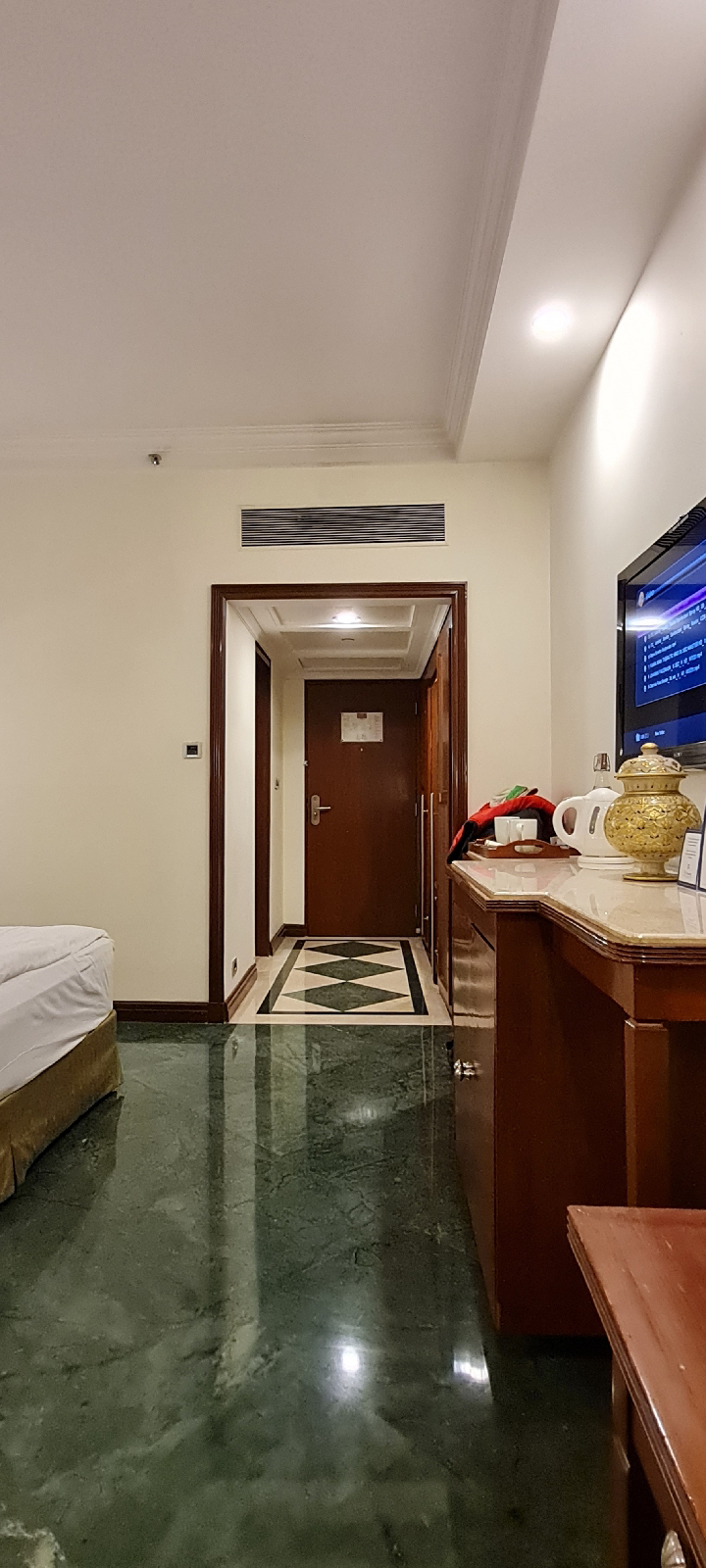 Fancy Hotel, spick & span nice rooms. Another day of happy sleeping at night