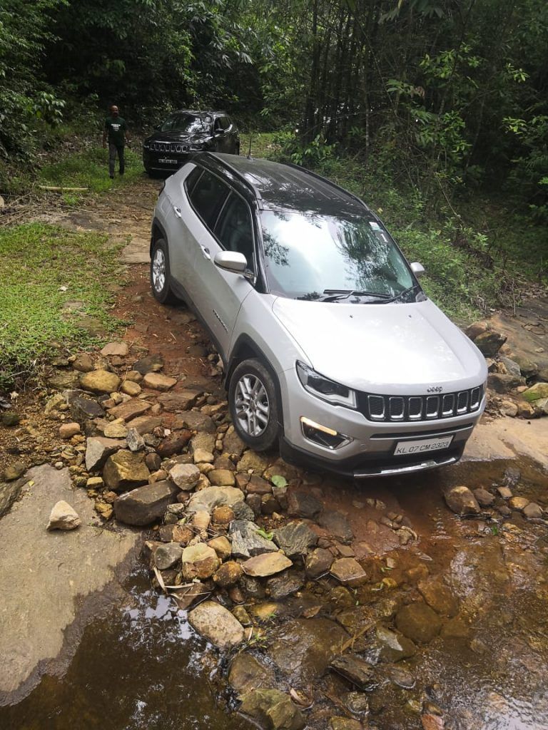 Cochin Munnar Jeep Destination Drive Kerala 11